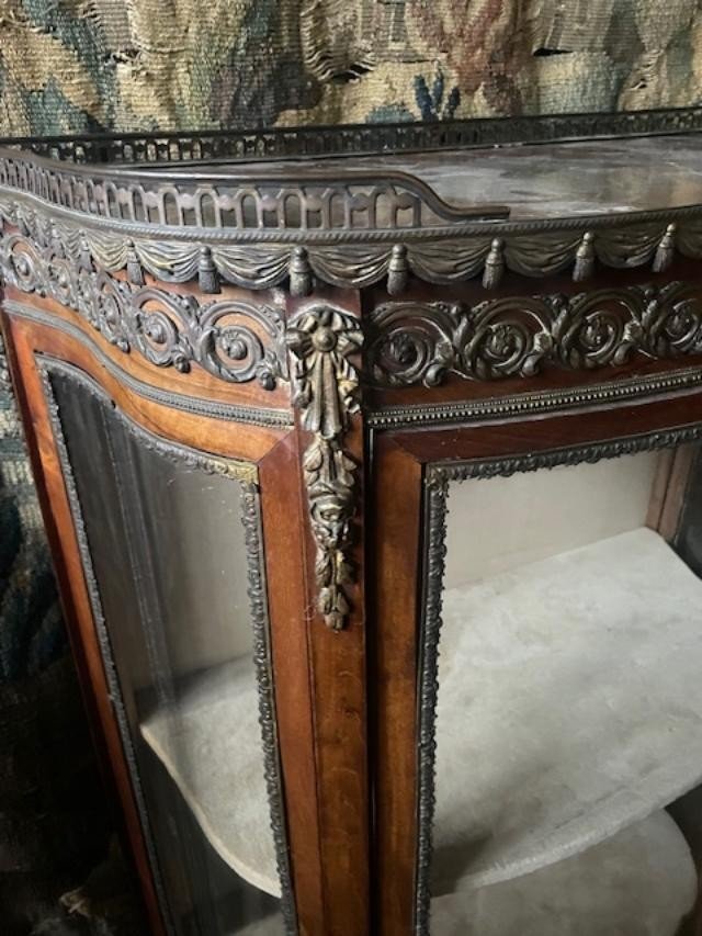 Transition Style Mahogany Showcase From The Napoleon III Period-photo-4