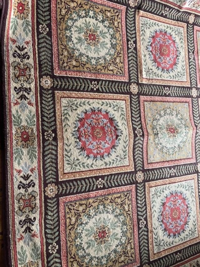 Grand tapis dans l&#039;esprit Aubusson 