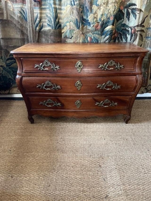 Commode tombeau en noyer d&#039;&eacute;poque Louis XV-photo-2