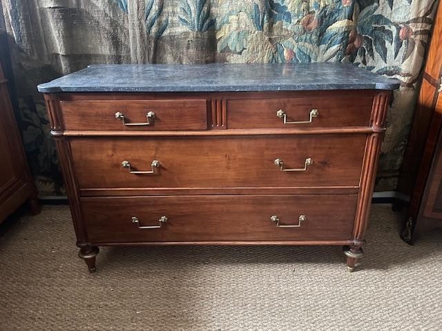Louis XVI Mahogany Chest Of Drawers From The 18th Century