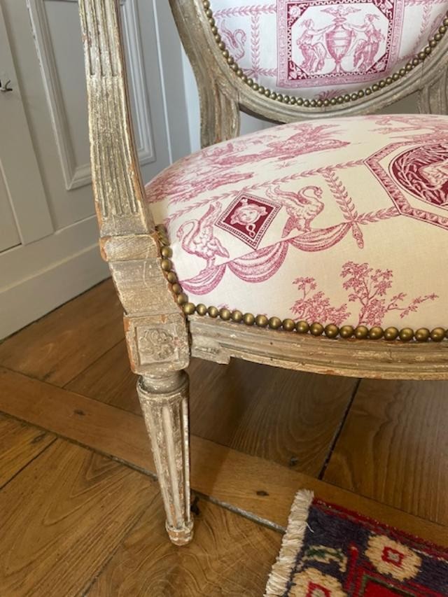 Large paire de fauteuils en m&eacute;daillon d&#039;&eacute;poque Louis XVI-photo-3