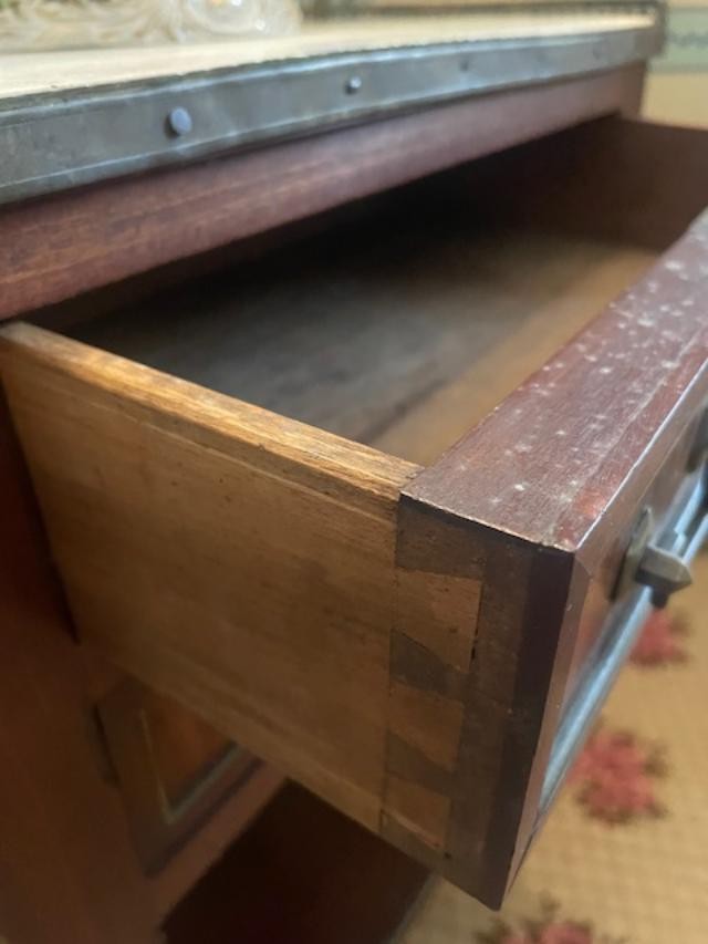Mahogany Living Room Chiffonnier Table From The Late Louis XVI Period-photo-3
