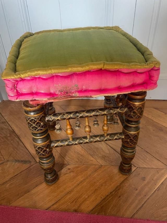 Curious Stool In Blackened And Gilded Wood With Neo-gothic Decoration.-photo-2