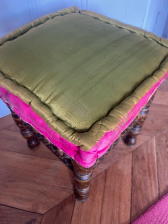 Curious Stool In Blackened And Gilded Wood With Neo-gothic Decoration.-photo-3