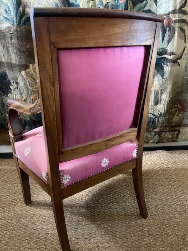 Suite de 8 fauteuils en acajou au modèle d'époque empire-photo-5