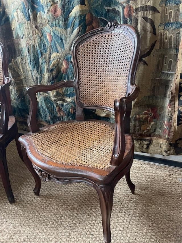 Paire de fauteuils cann&eacute;es d&#039;&eacute;poque Louis XV-photo-4