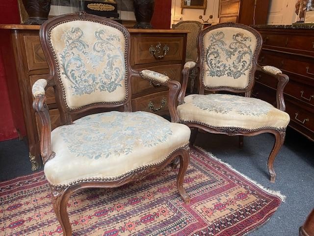 Paire de fauteuils d'époque Louis XV estampillée PORROT