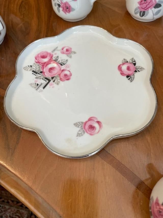 White Porcelain Cream Service With Silver And Pink Trim.-photo-4