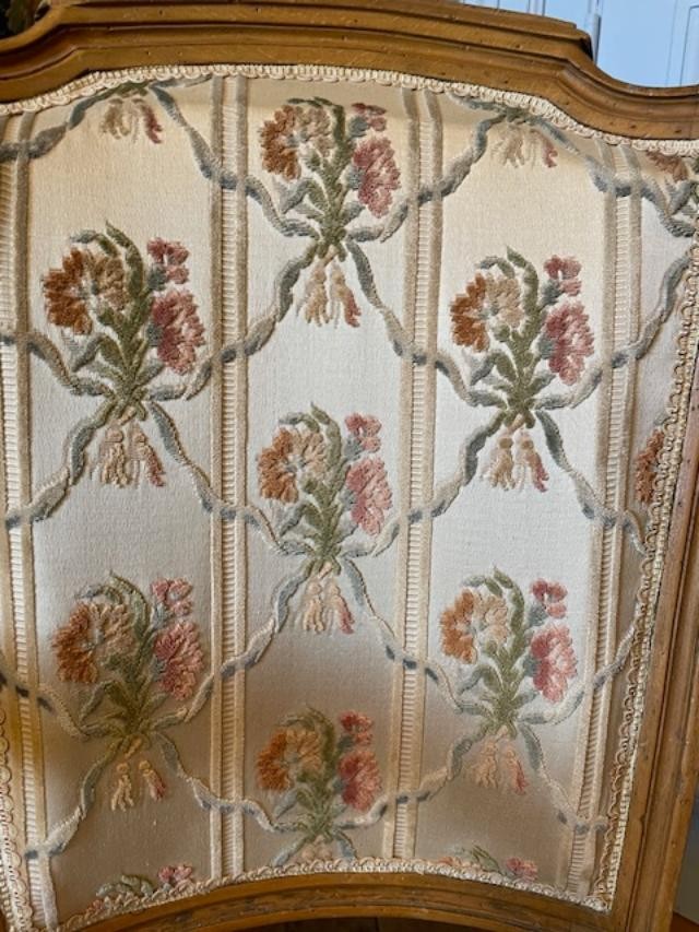 Pair Of Louis XVI Style Cabriolet Armchairs-photo-3