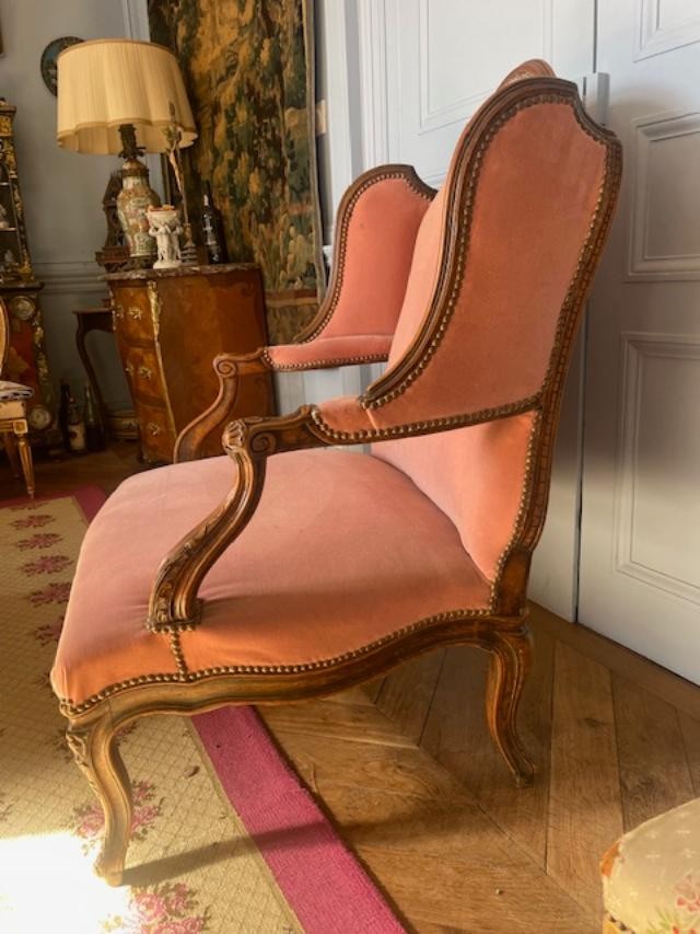 Importante bergère à oreilles dite en confessionnal de style régence-photo-1