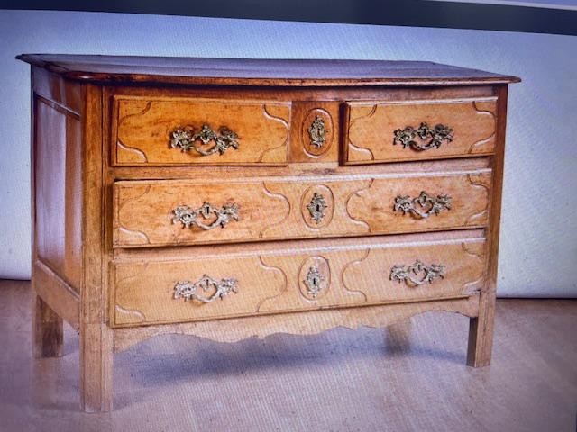 Commode 18 ème en bois naturel ouvrant en à cinq tiroirs-photo-1