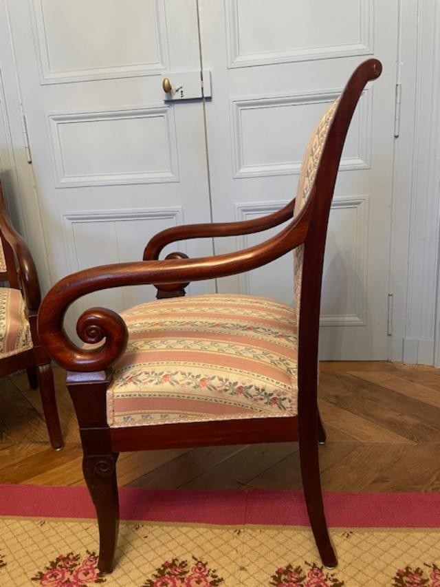 Paire de fauteuils en acajou d'époque restauration-photo-3
