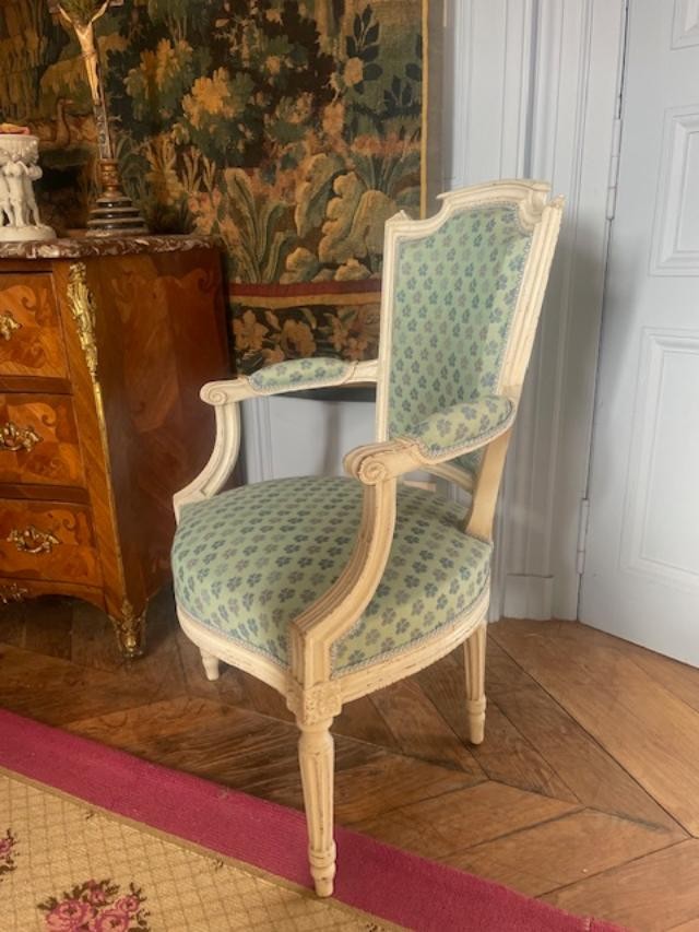 18th Century Armchair With Gendarme Hat. Louis XVI Period-photo-3