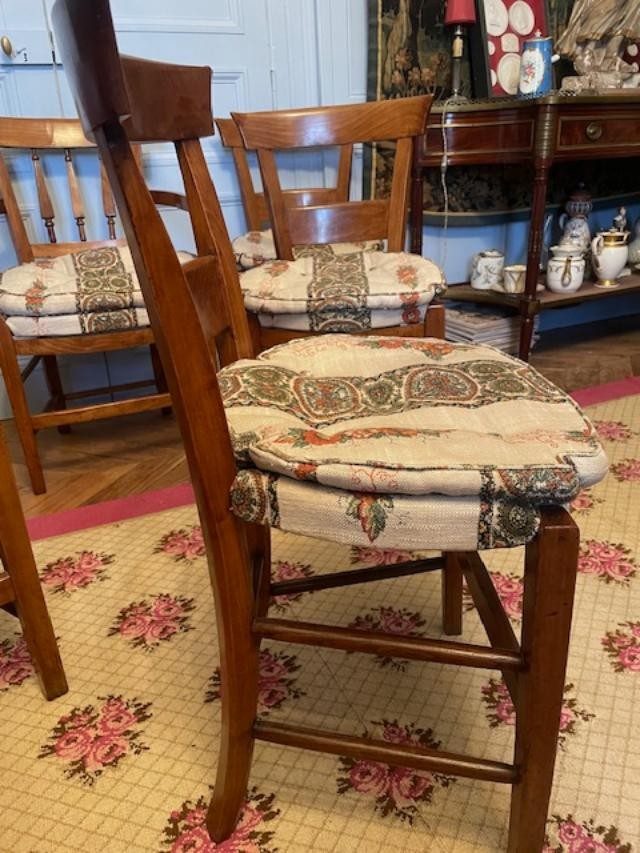 Ensemble de 6 chaises et un fauteuil formant une suite en noyer directoire.-photo-4