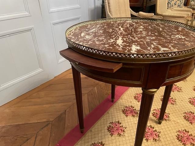 Elegant Louis XVI Style Mahogany Bouillotte Table-photo-1