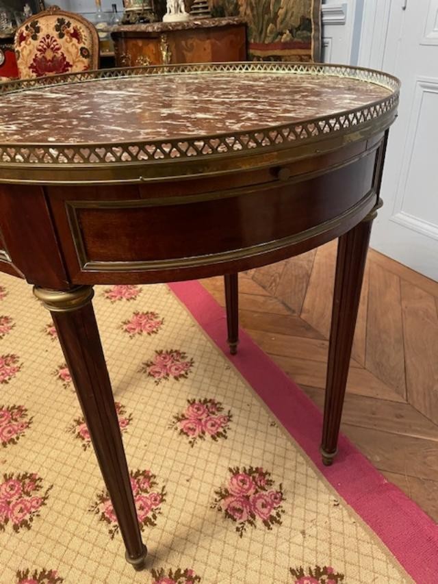 Elegant Louis XVI Style Mahogany Bouillotte Table-photo-3