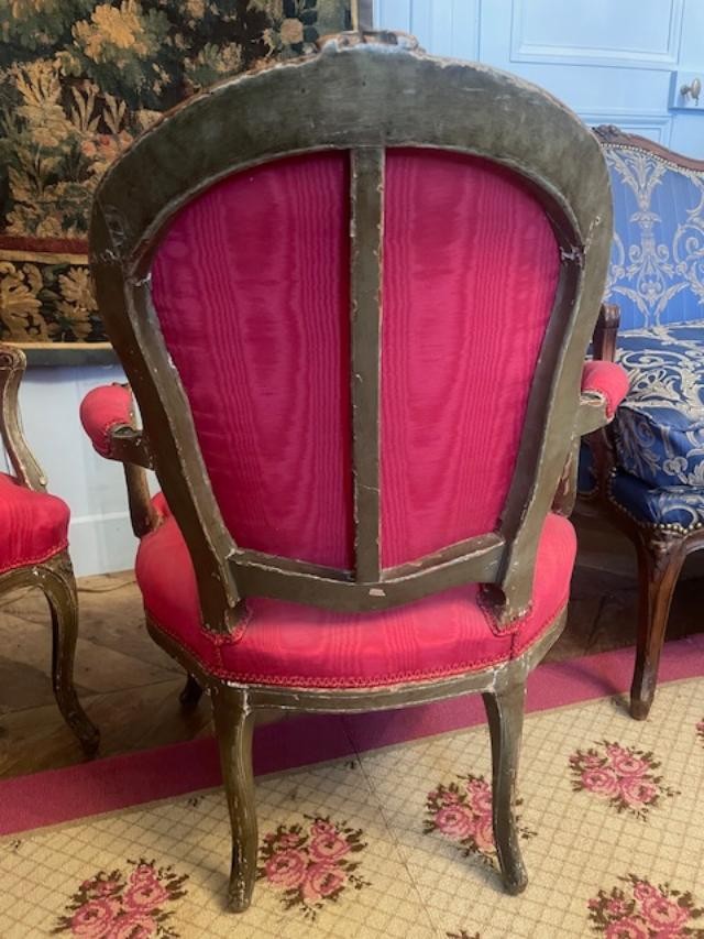 Paire de fauteuils 18 ème en bois laqué d'époque Louis XV-photo-1