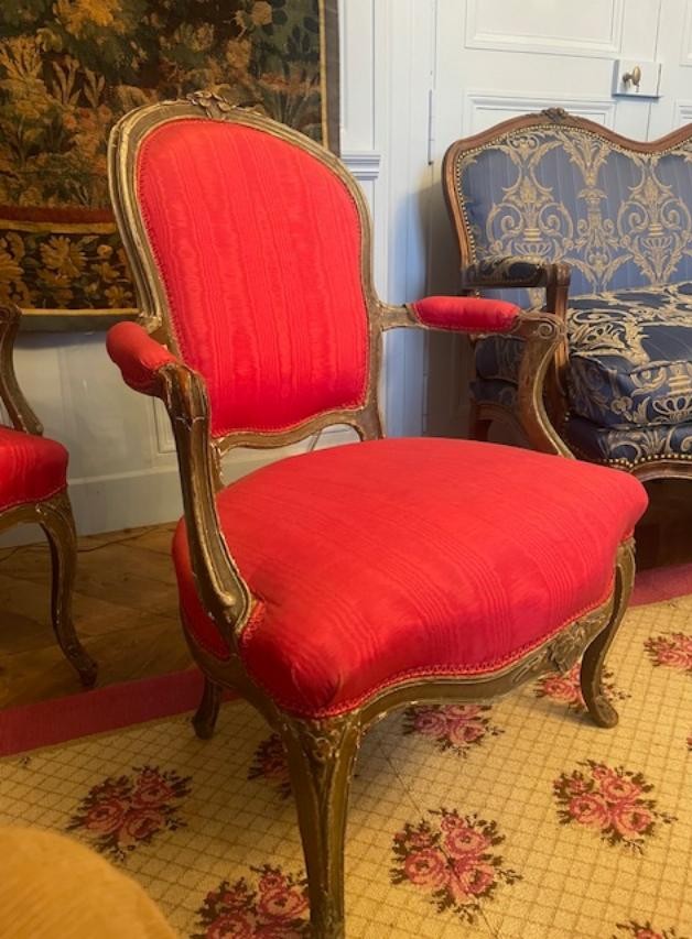 Paire de fauteuils 18 ème en bois laqué d'époque Louis XV-photo-3