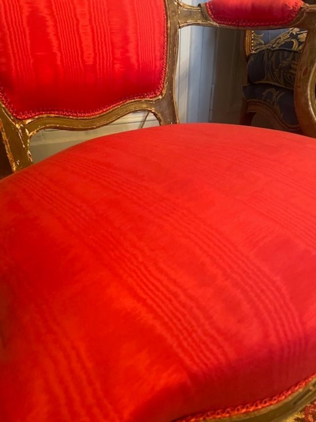 Paire de fauteuils 18 ème en bois laqué d'époque Louis XV-photo-4