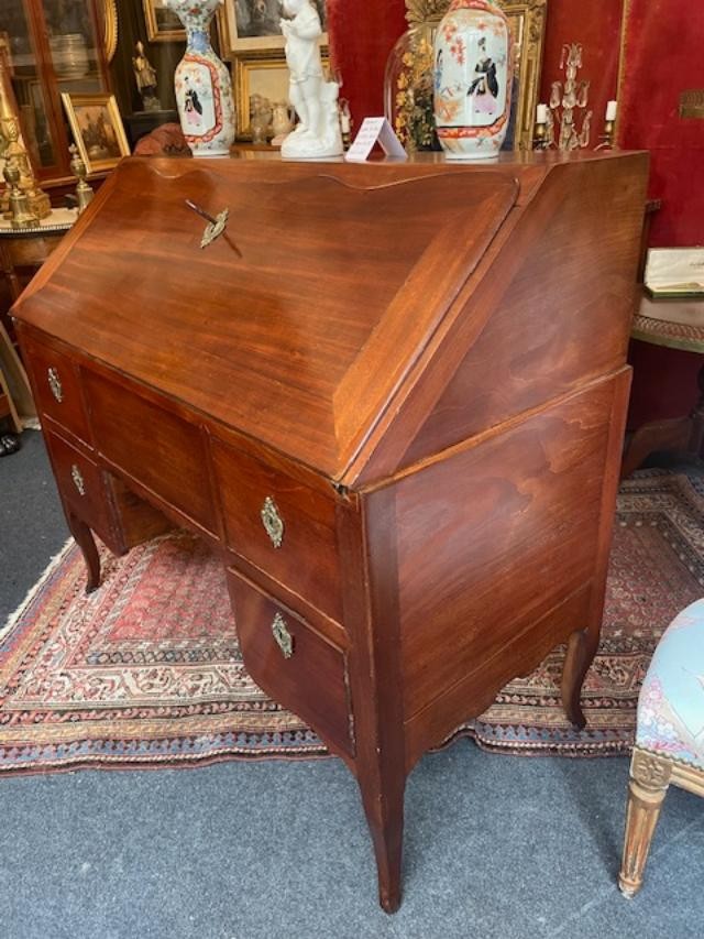 Important 18th-century Mahogany Desk With A Slanted Top, Dating From The Louis XV Period.-photo-3