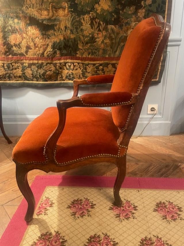 Paire de larges fauteuils 18 &egrave;me &agrave; dossier plat &agrave; la Reine d&#039;&eacute;poque Louis XV-photo-3