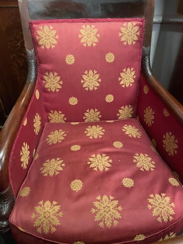 Large paire de bergères aux dauphins d'époque empire-photo-4