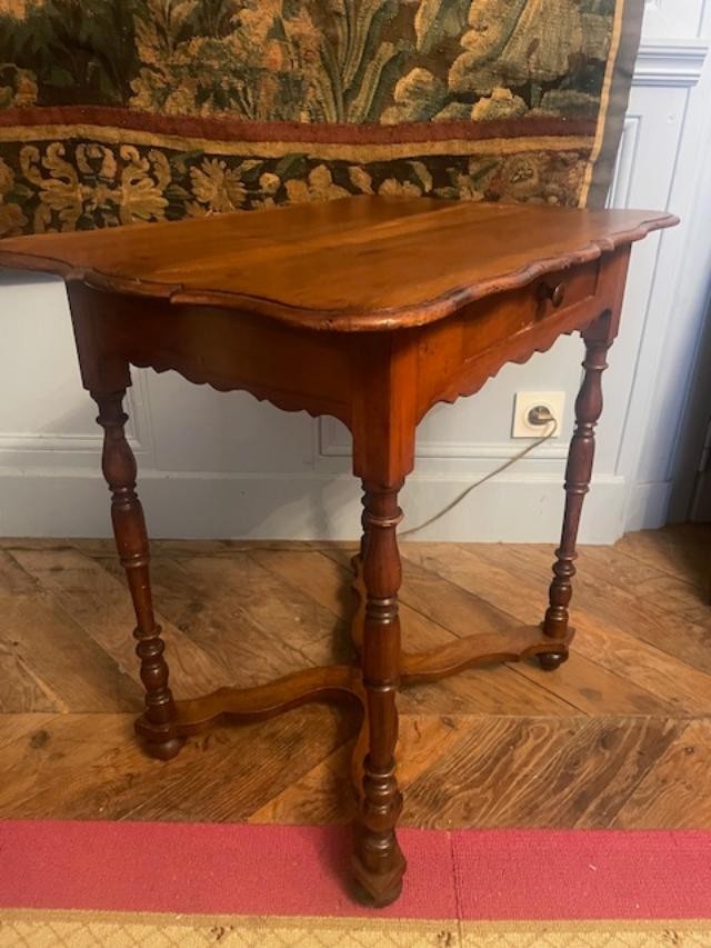 Small 17th-century Style Natural Wood Table-photo-4