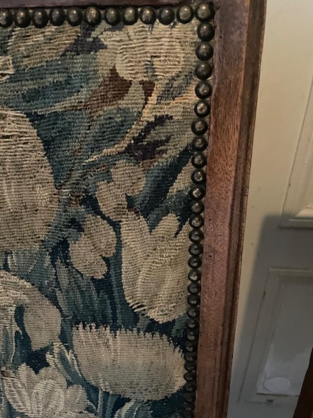 Paire de chaises avec tapisseries d'&eacute;poque Louis XIII-photo-2