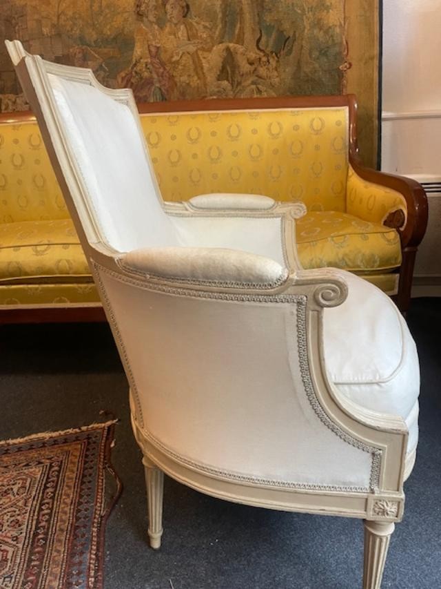 Bergère en bois mouluré etsculpté d'époque Louis XVI-photo-2