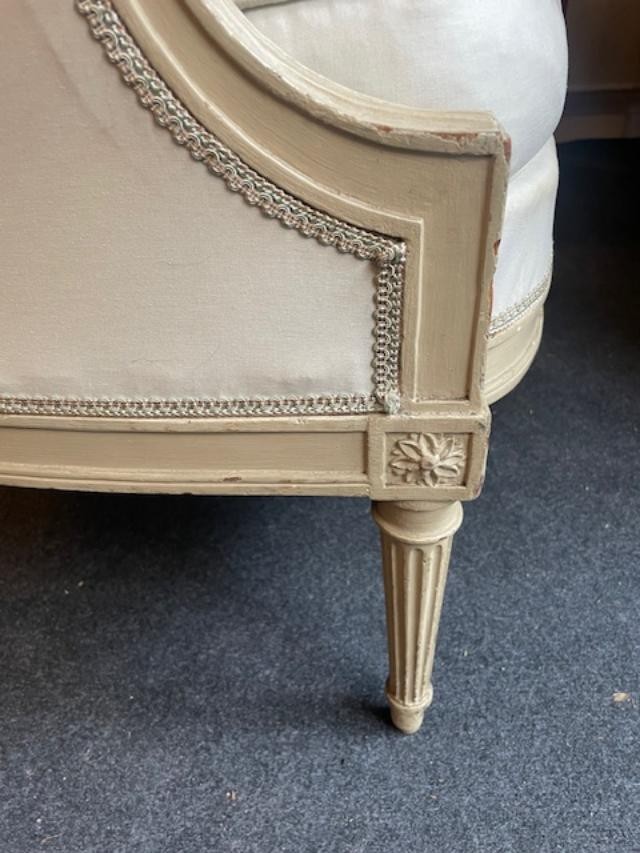 Bergère en bois mouluré etsculpté d'époque Louis XVI-photo-3