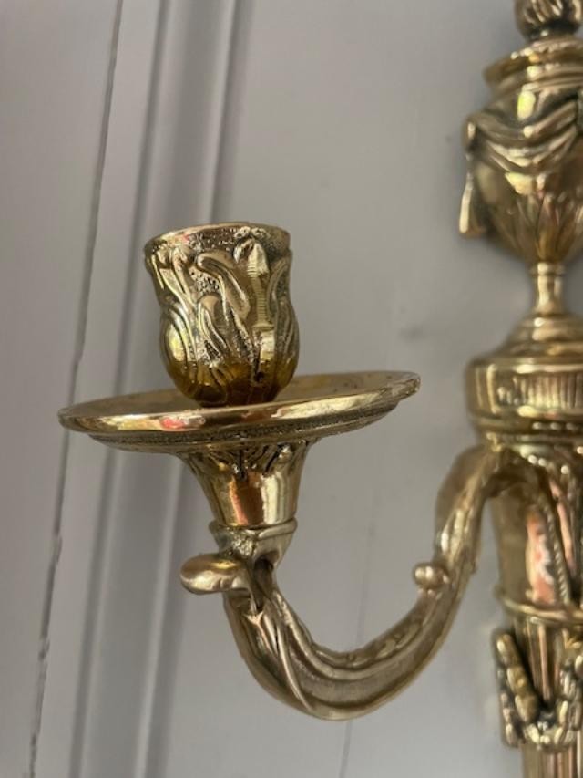 Pair Of Louis XVI Style Wall Sconces In Gilt Bronze -photo-4