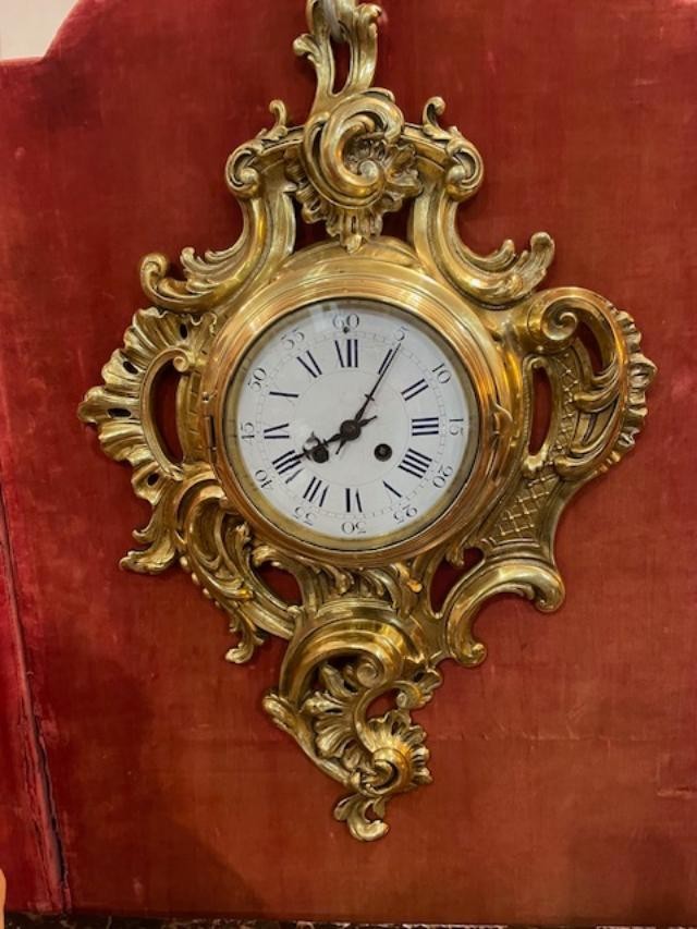 Rococo Cartel Clock In Chased And Gilded Bronze In The Louis XV Style