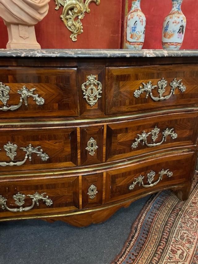 Commode estampillée FF pour François Fleury début de l'époque Louis XV-photo-4