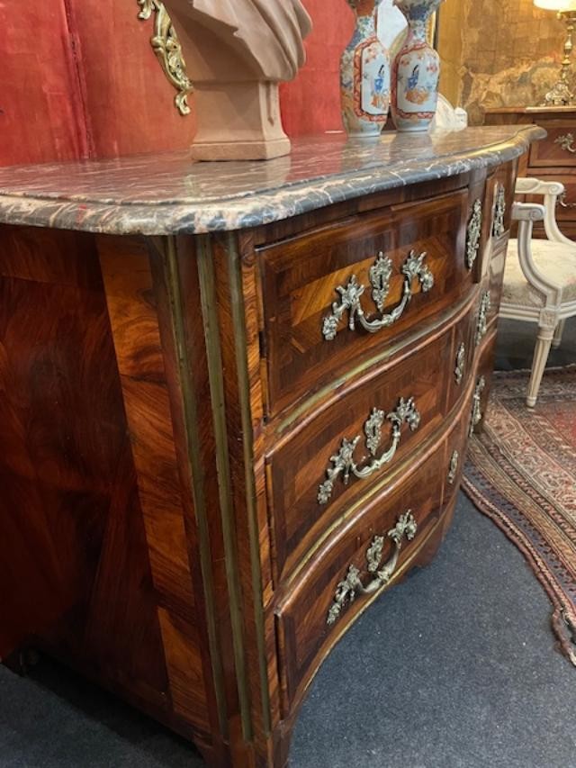 Commode estampillée FF pour François Fleury début de l'époque Louis XV-photo-2