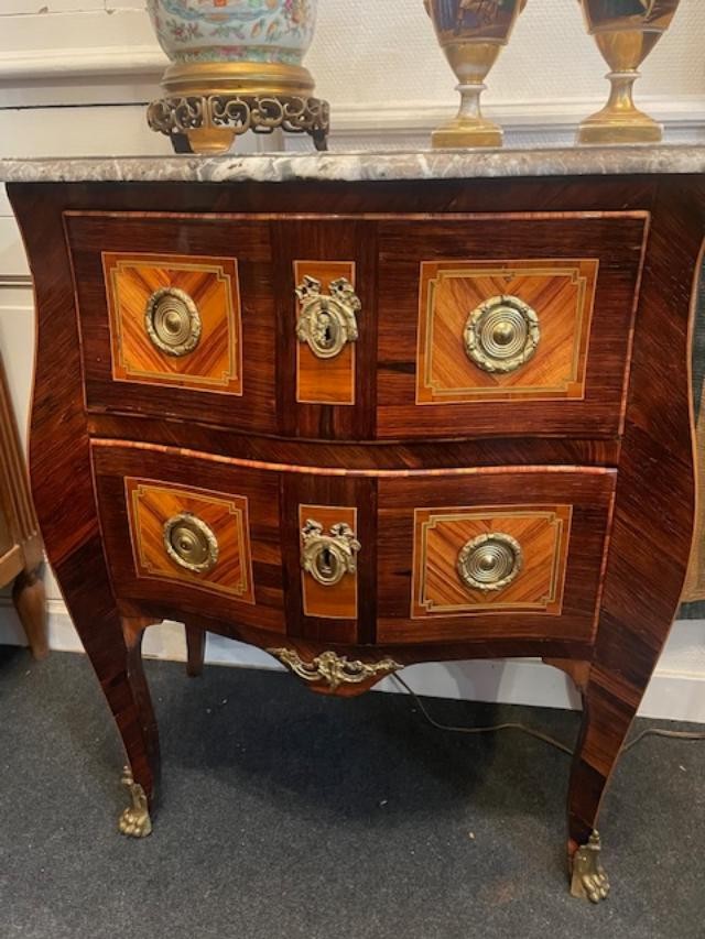 Petite commode d'entre deux 18 ème en marqueterie d'époque Louis XV-photo-2