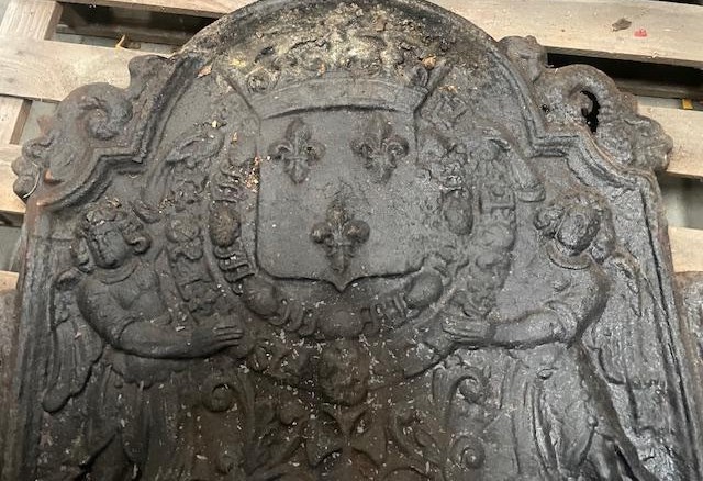 Importante plaque de cheminée fin 18 ème aux grandes armes de France-photo-2