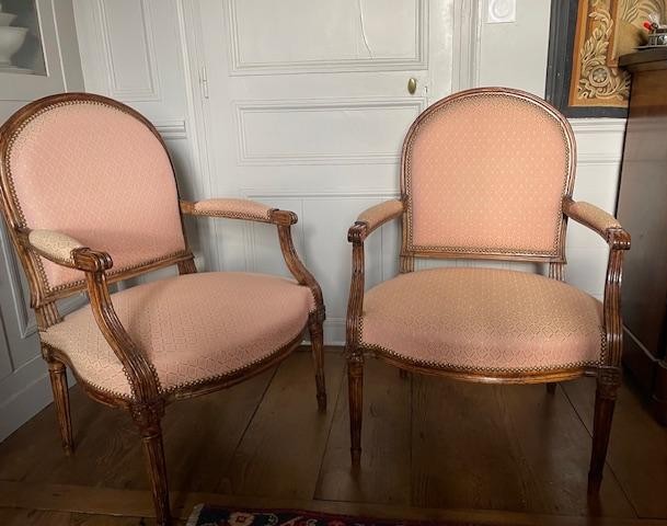 Paire de dossiers plats 18 ème , d'époque Louis XVI