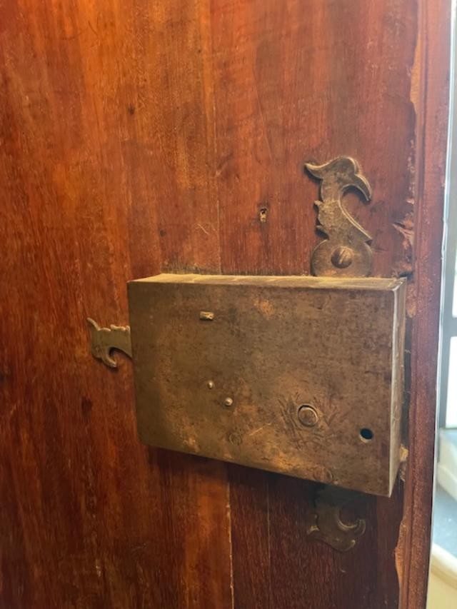 Importante armoire Nantaise 18 ème en acajou de cuba d'époque Louis XV-photo-6