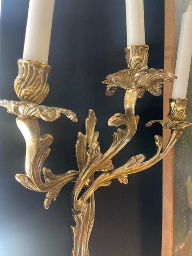 Paire d'appliques rocaille en bronze doré de style Louis XV-photo-3