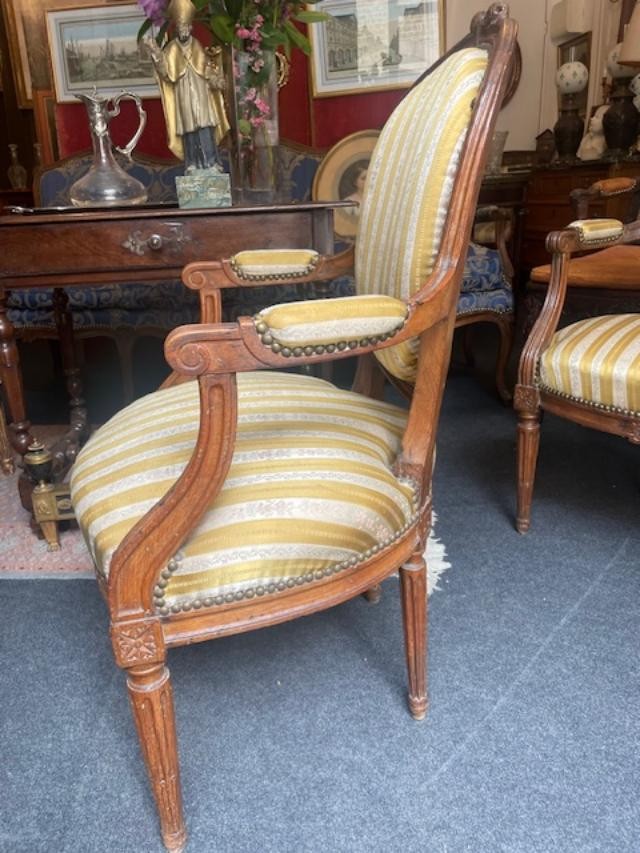 Pair Of 18th Century Louis XVI Period Medallion Armchairs-photo-2