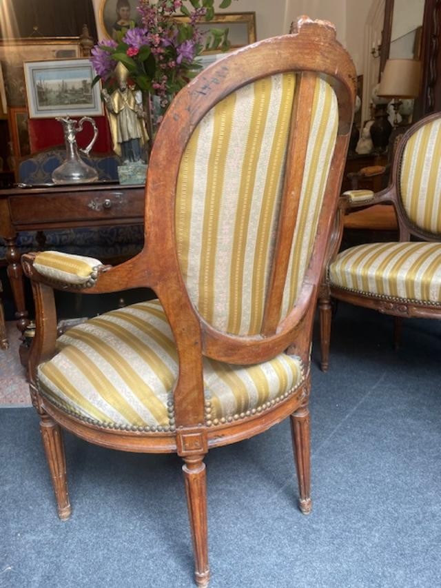 Pair Of 18th Century Louis XVI Period Medallion Armchairs-photo-3