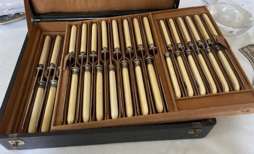 Set Of 30 Table Knives And 24 Cheese Knives , Chenaillier H / Soufflot-photo-3