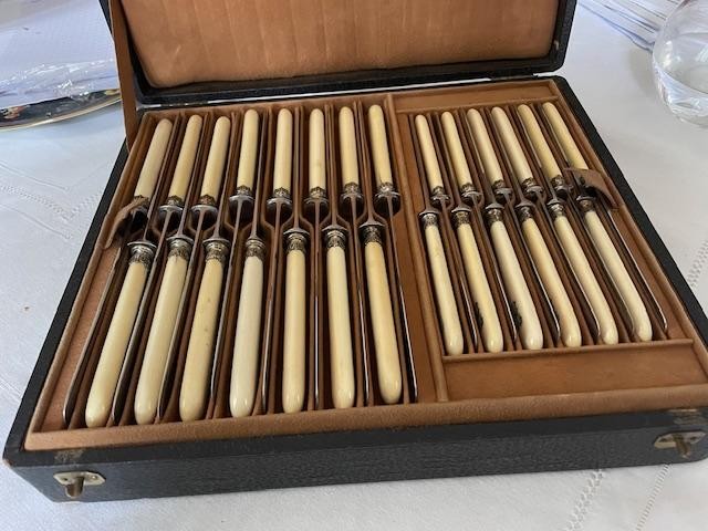 Set Of 30 Table Knives And 24 Cheese Knives , Chenaillier H / Soufflot-photo-4