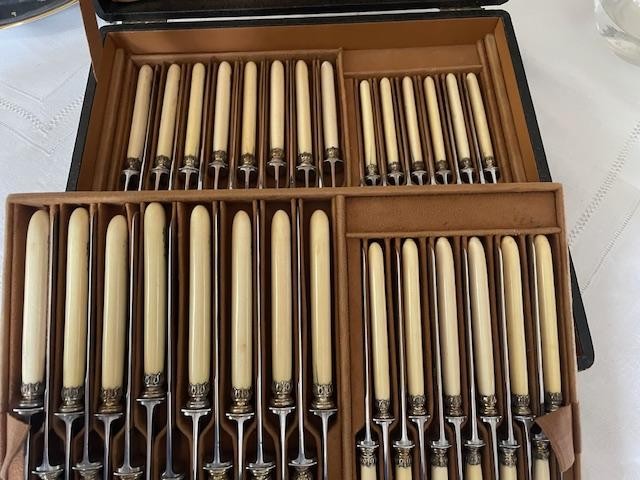 Set Of 30 Table Knives And 24 Cheese Knives , Chenaillier H / Soufflot-photo-1
