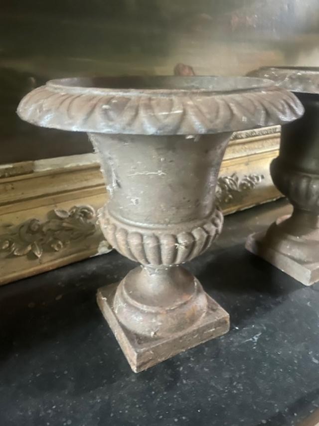 Paire de vases Médicis en fonte-photo-3