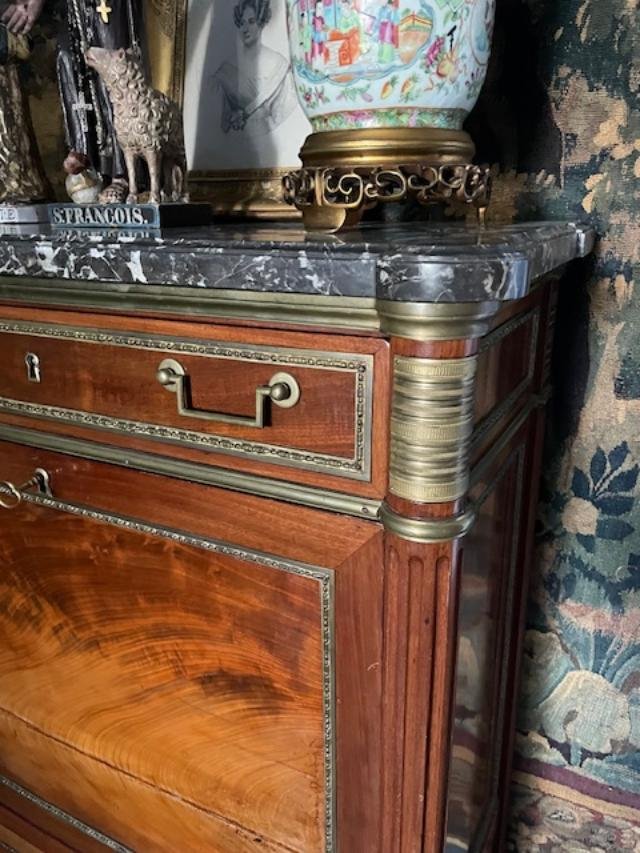 Louis XVI-era Mahogany Secretary Desk-photo-3