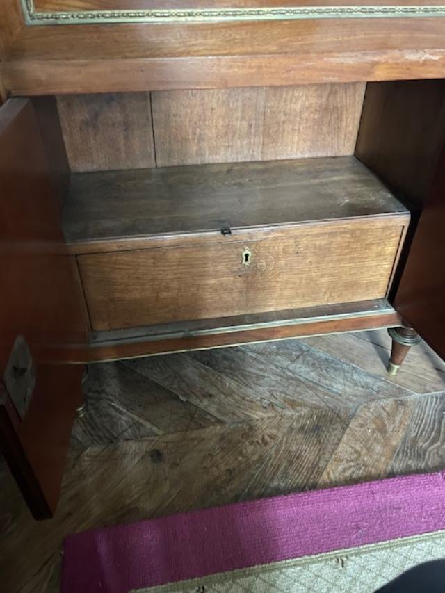 Louis XVI-era Mahogany Secretary Desk-photo-2