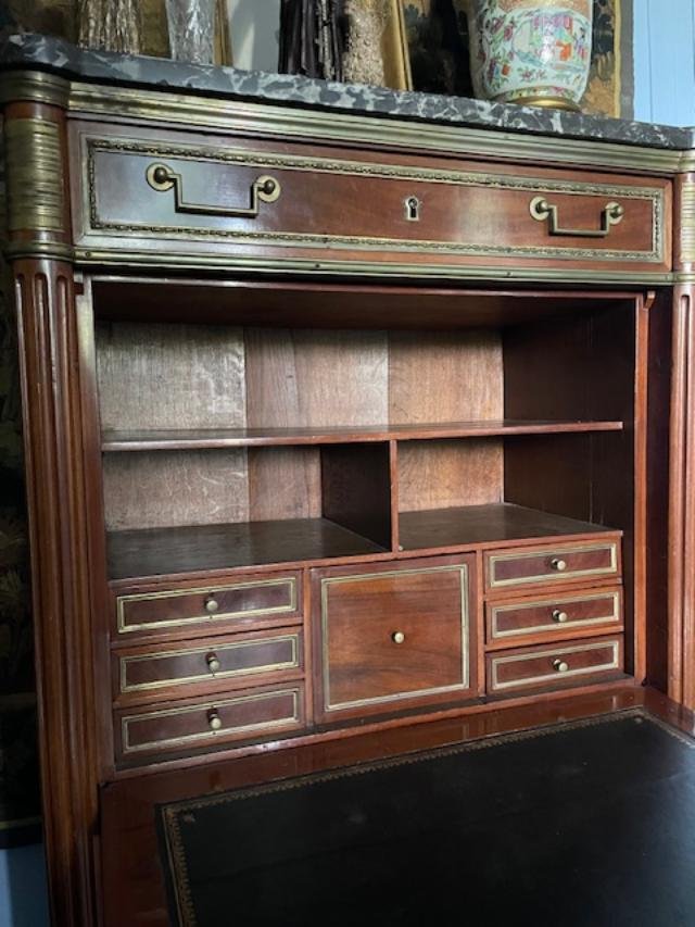Louis XVI-era Mahogany Secretary Desk-photo-6