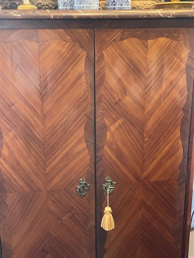 Small Veneered Wooden Cabinet From The Early 19th Century.-photo-2