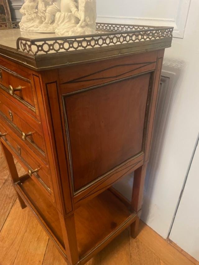 Directoire-period Mahogany Chest Of Drawers-photo-4